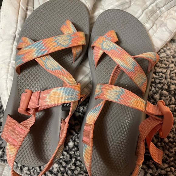 Size 7 CHACO - Picture 3 of 5